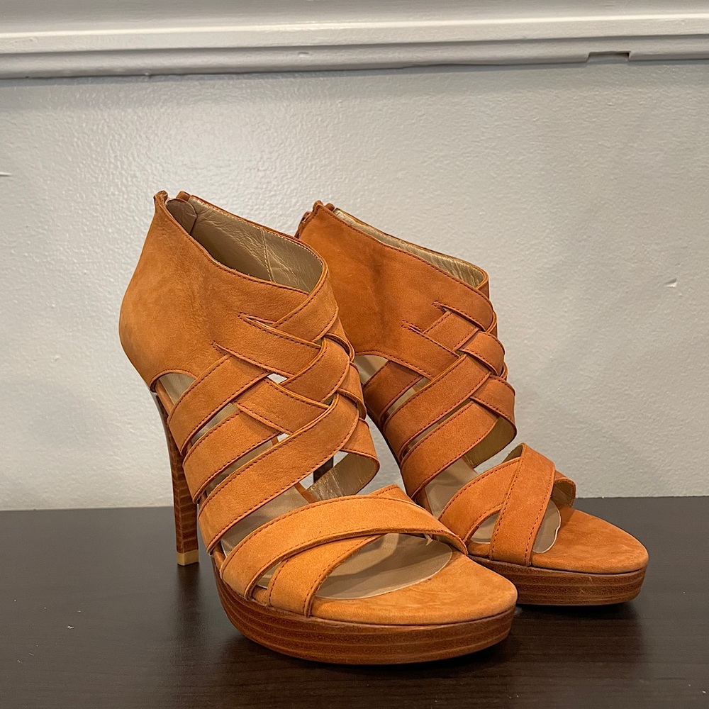 Stuart Weitzman High Heel Strappy Sandals: Sz 7